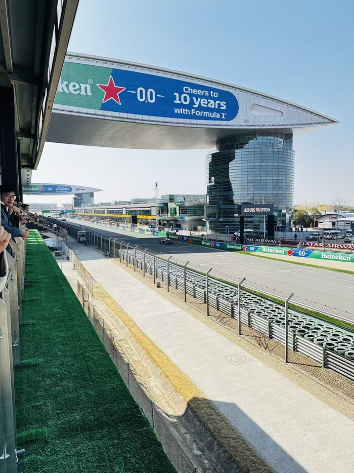 探营上赛道围场，这些精彩不容错过|F1|上海国际赛车场|F1中国大奖赛|车迷|赛事_新浪体育_新浪新闻